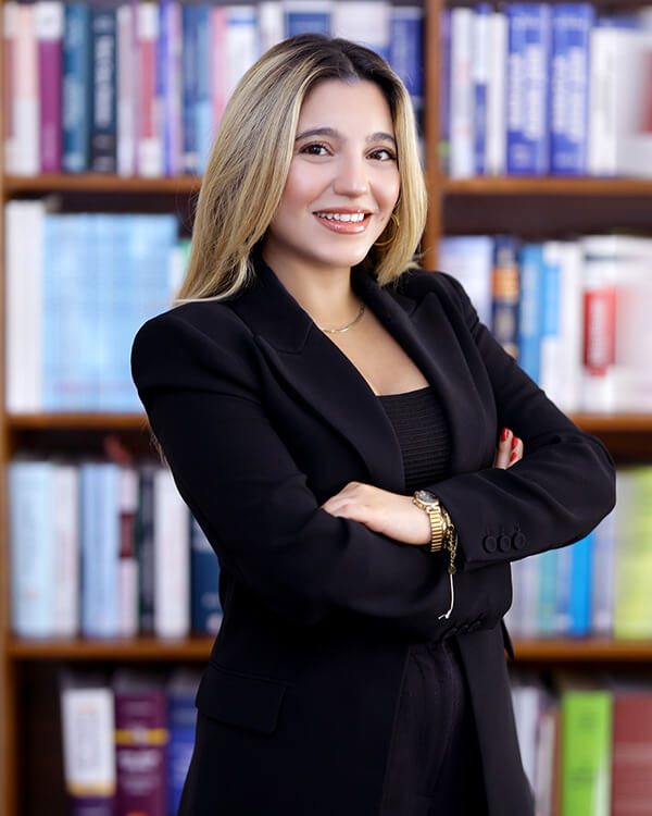 Av. İpek Nilay TAPINÇ